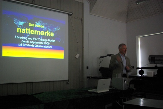 Per Tybjerg Aldrich holder foredrag på Brorfelde Observatorium